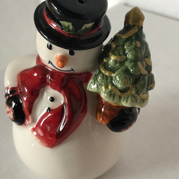 Harry and David Salt and Pepper Shakers 2004 Christmas Snowmen NEW - Picture 9 of 11